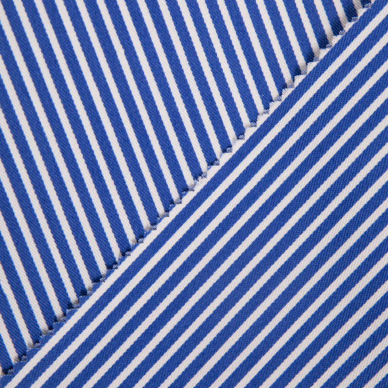     tecido_sarja_riscas_brancas_poliester_algodao_para_fardas_fardamento_alta_qualidade_e_conforto_azul_pastel_Texland